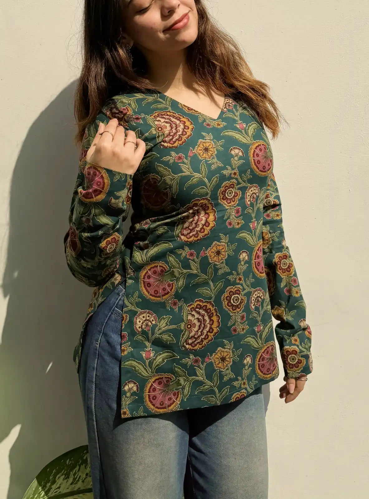 Manya Straight Sleeves Kurti