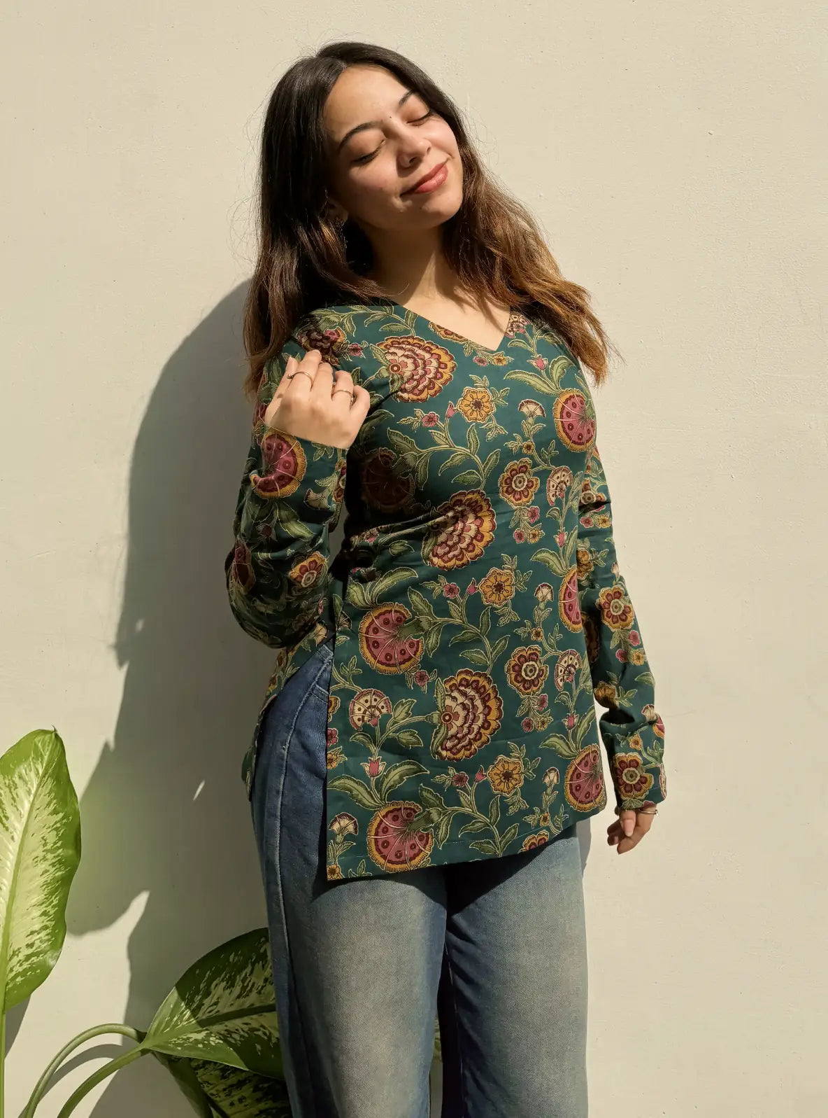 Manya Straight Sleeves Kurti