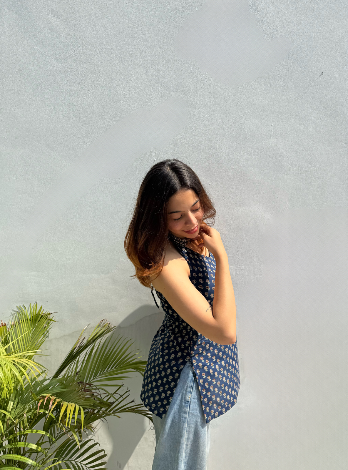 Pataka Paro Halter Neck Kurti by Evara