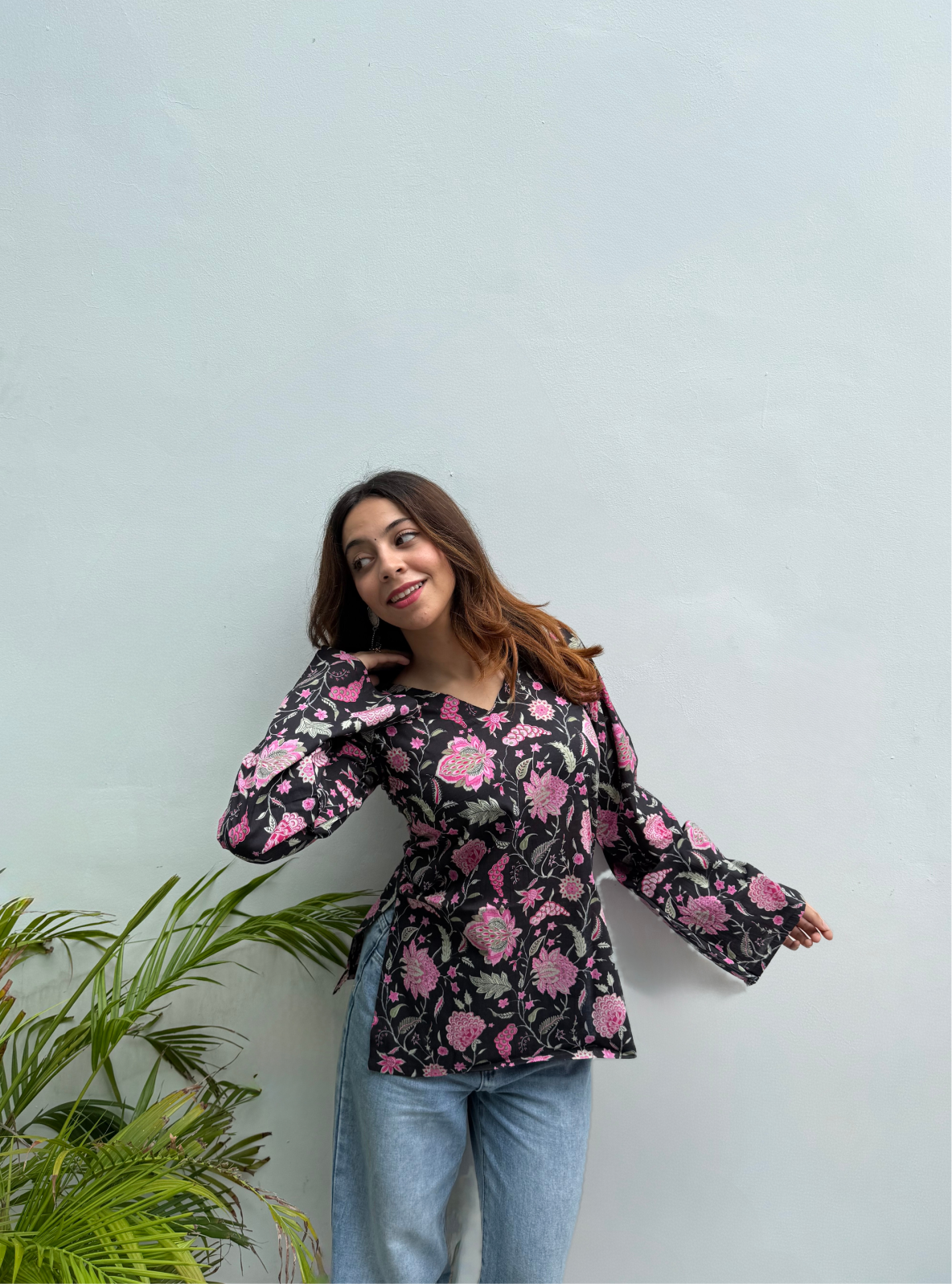 Noorpari Bell Sleeves Kurti by Evara