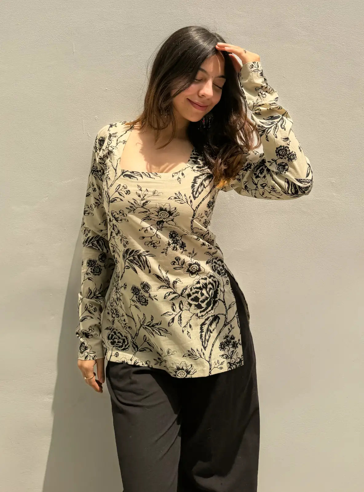 Innayat Square Neck Kurti