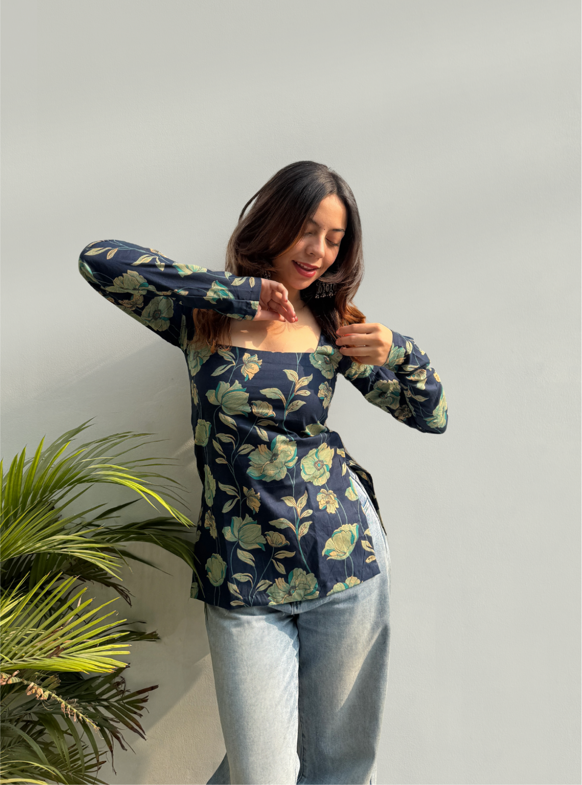 Surmayi Square Neck Kurti by Evara