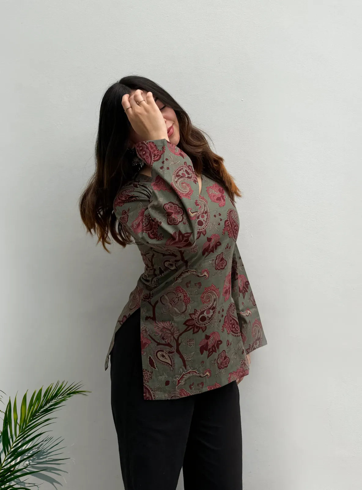 Vaidehi Bell Sleeves Kurti