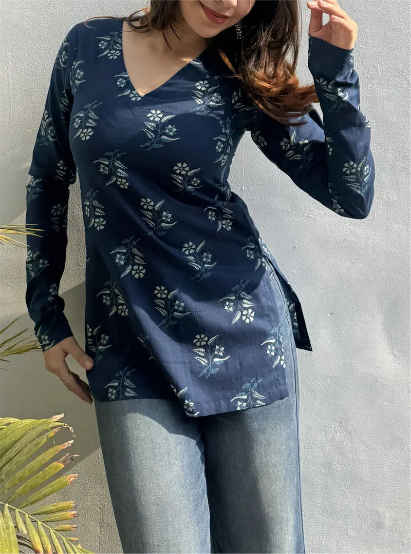 Rachna Straight Sleeves Kurti by Evara