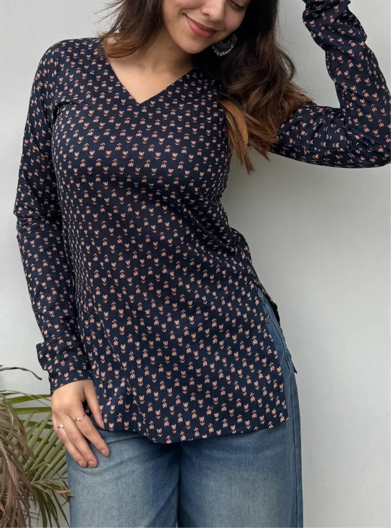 Mahira Straight Sleeves Kurti