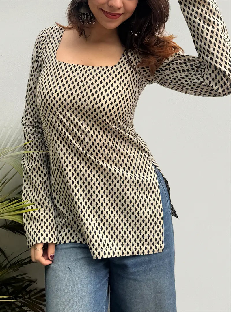 Sargam Boat Neck Kurti by Evara