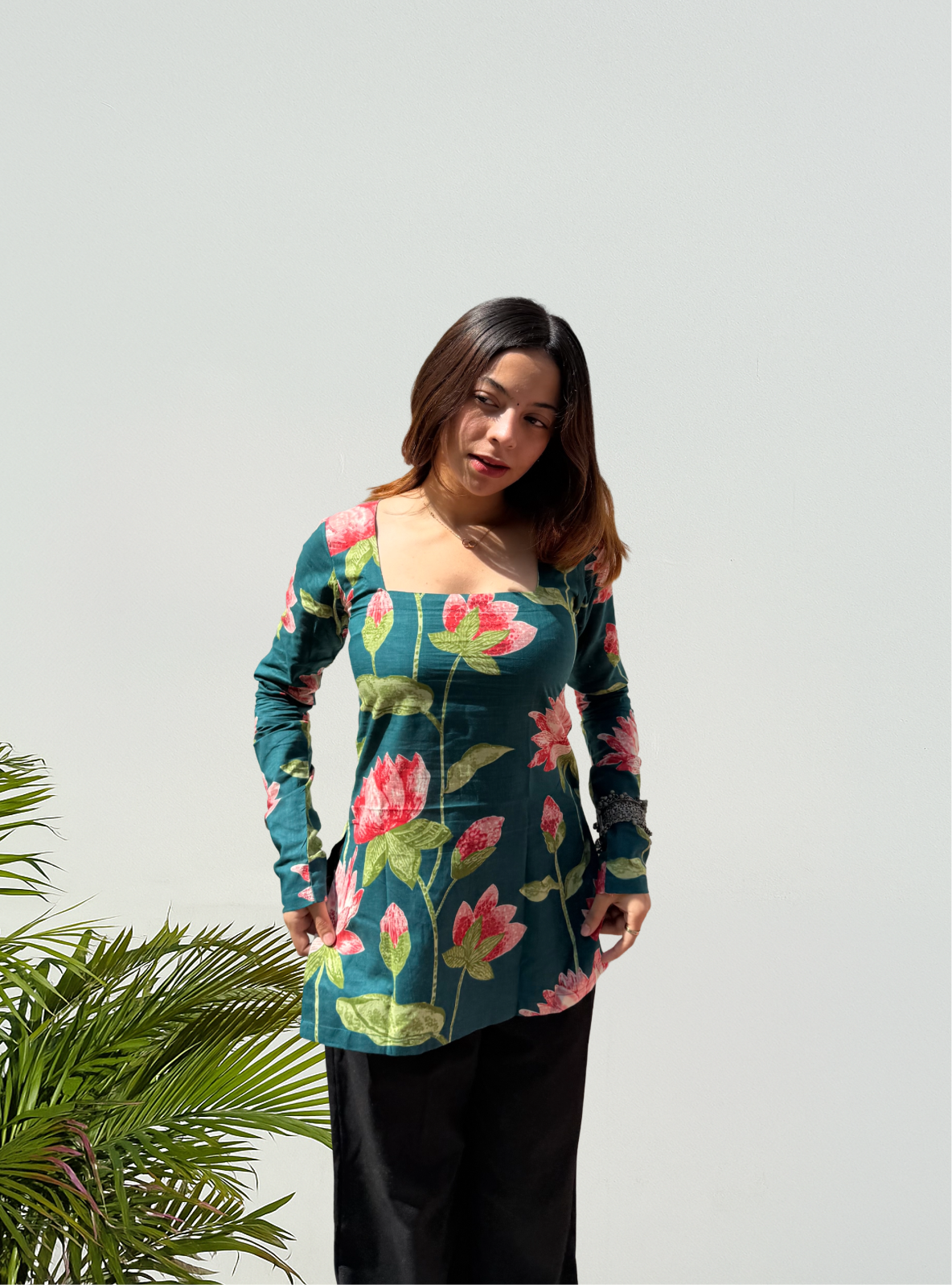 Adaayein Aafreen Square Neck Kurti by Evara