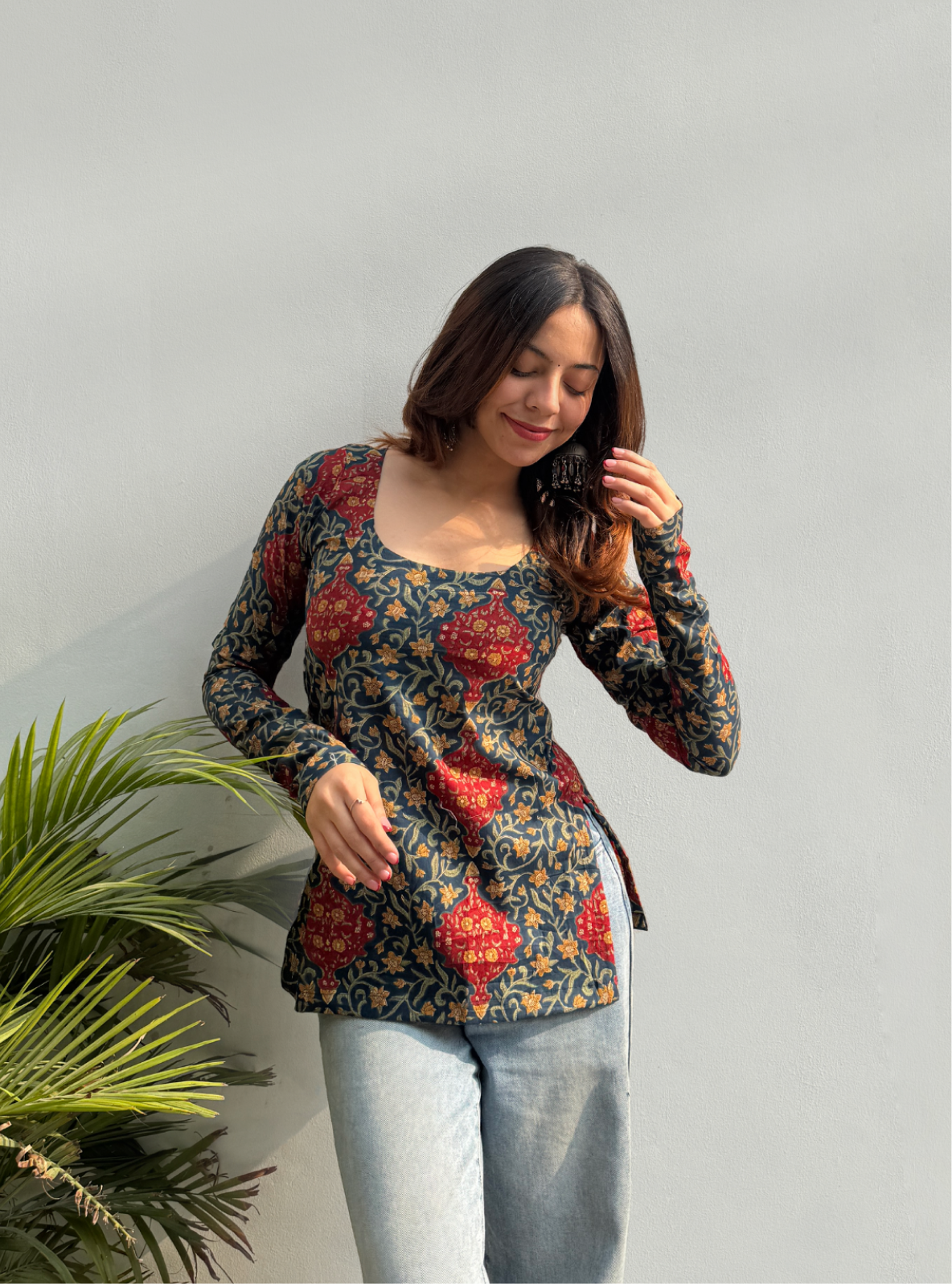 Gulrahi Straight Sleeves Kurti by Evara