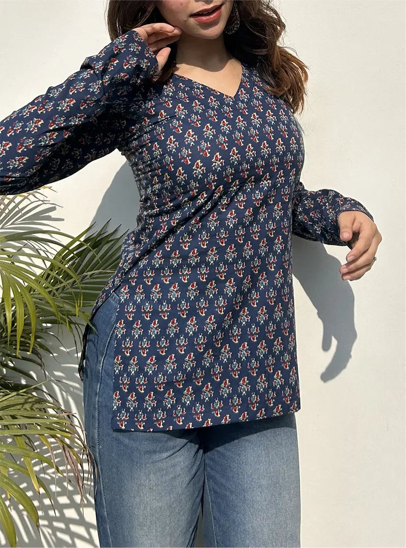 Nainika Straight Sleeves Kurti