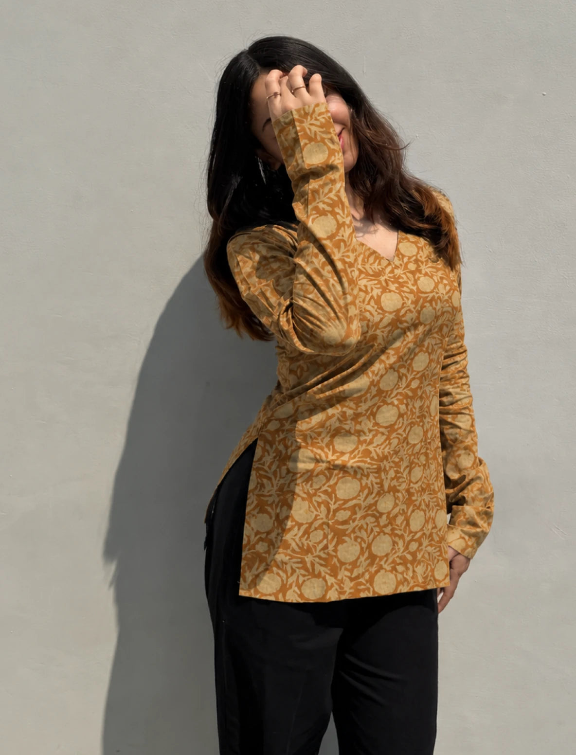 Vayra Straight Sleeves Kurti
