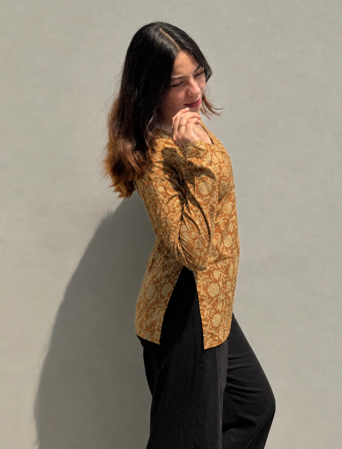 Vayra Straight Sleeves Kurti