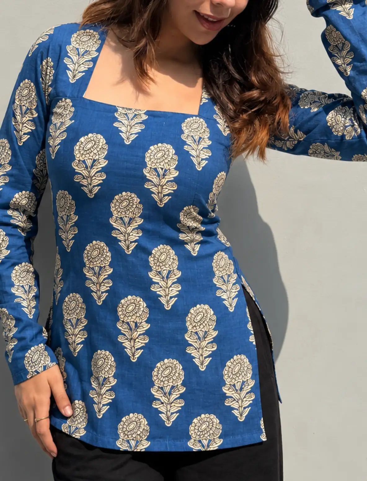 Iraaya Square Neck Kurti