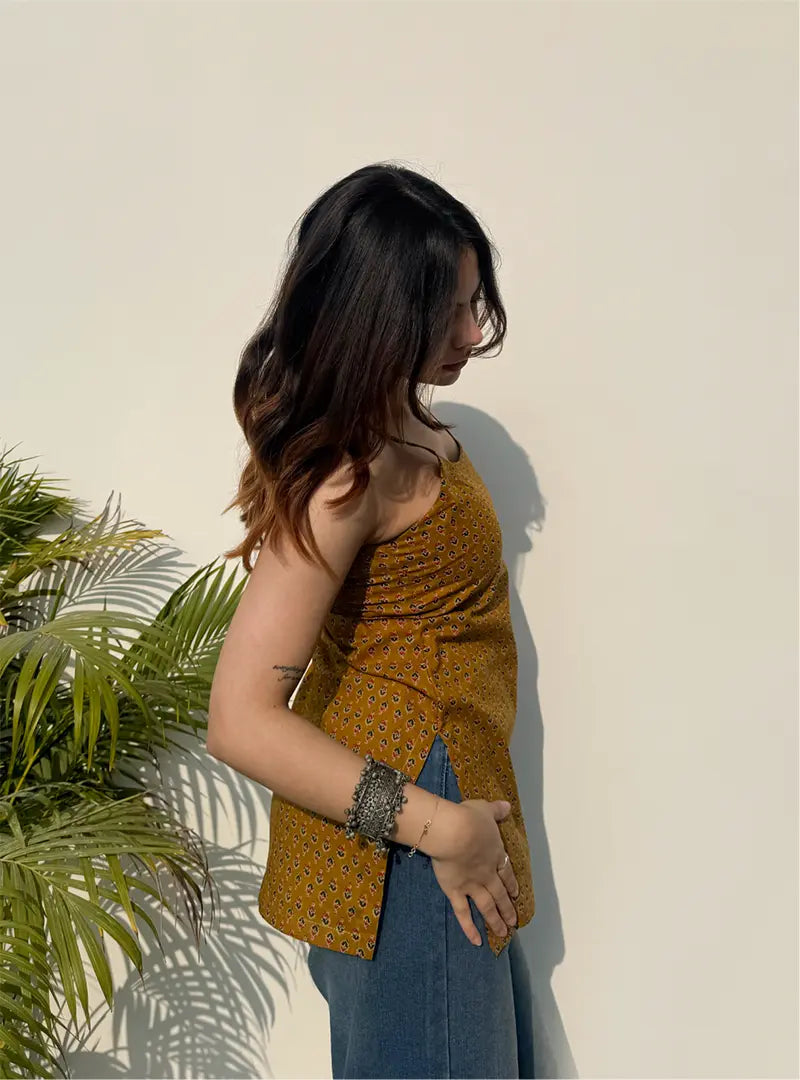 Beriyaan Short Sleeveless Kurti