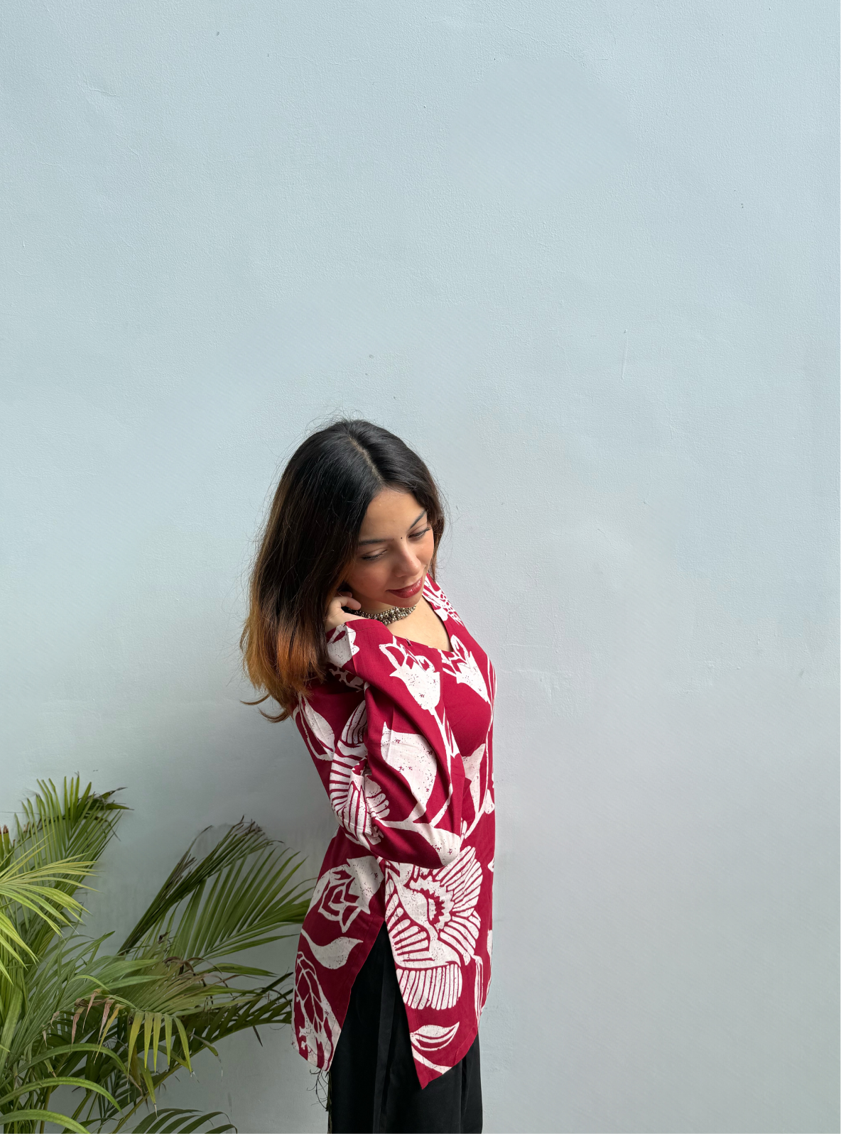 Gulabi Jalwa Bell Sleeves Kurti by Evara