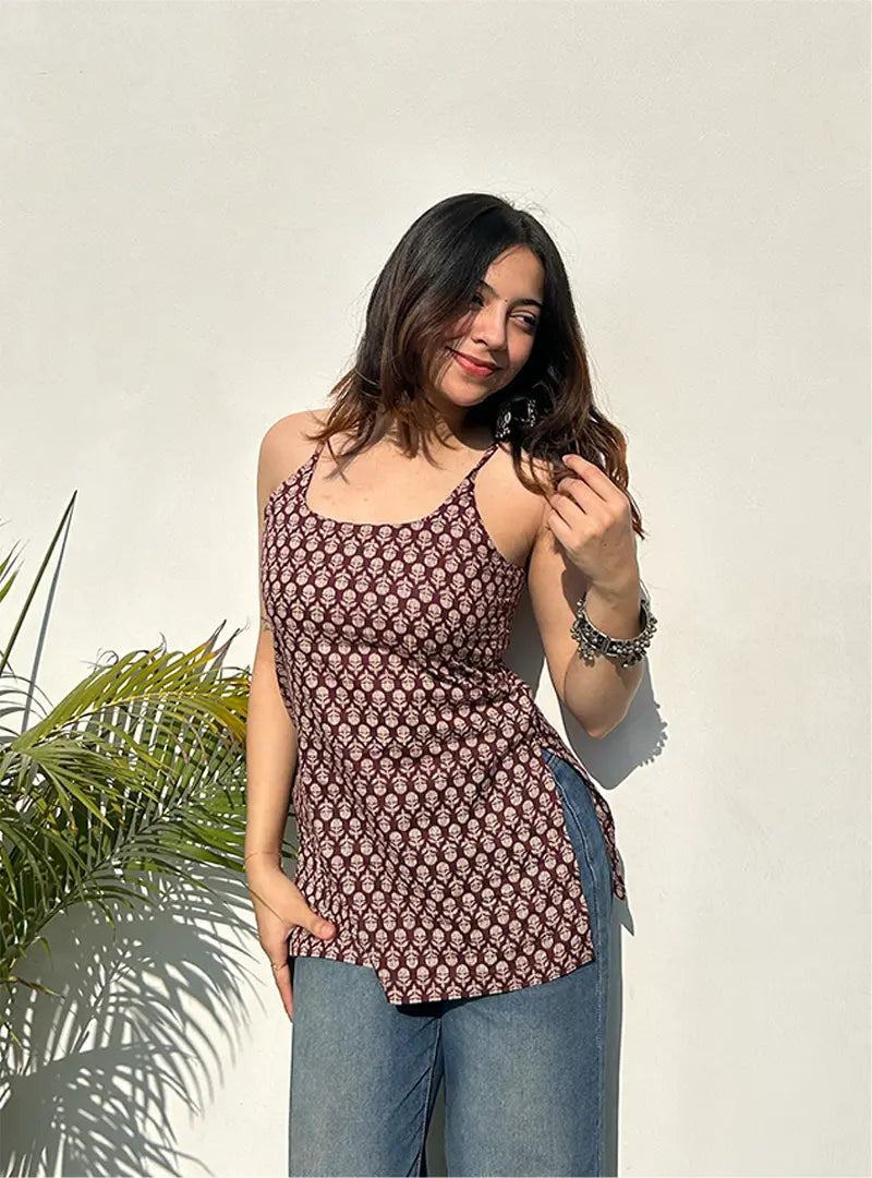 Kaira Short Sleeveless Kurti by Evara