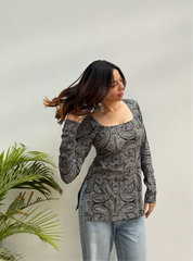 Khudaya Straight Sleeves Kurti by Evara