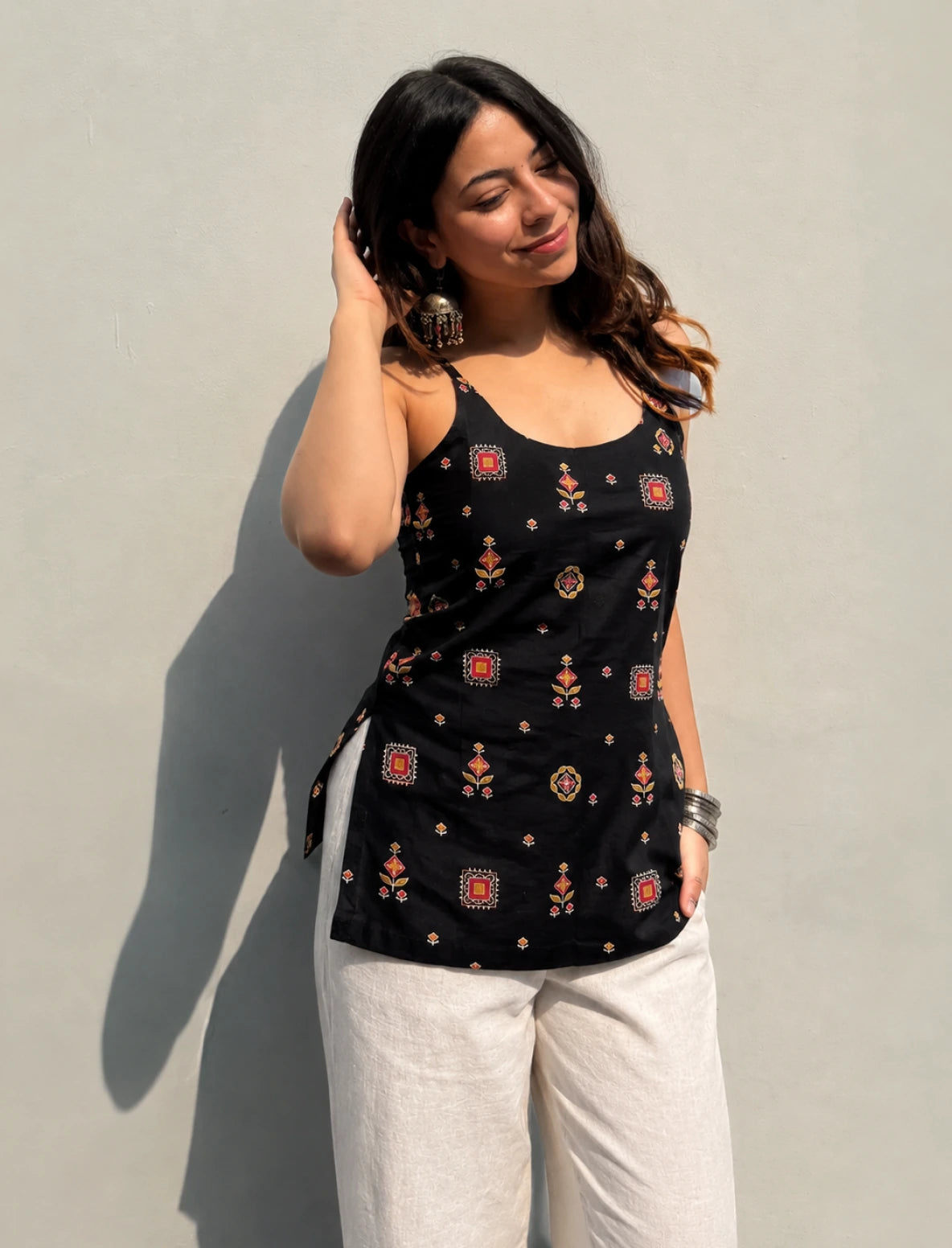Mishti Short Sleeveless Kurti