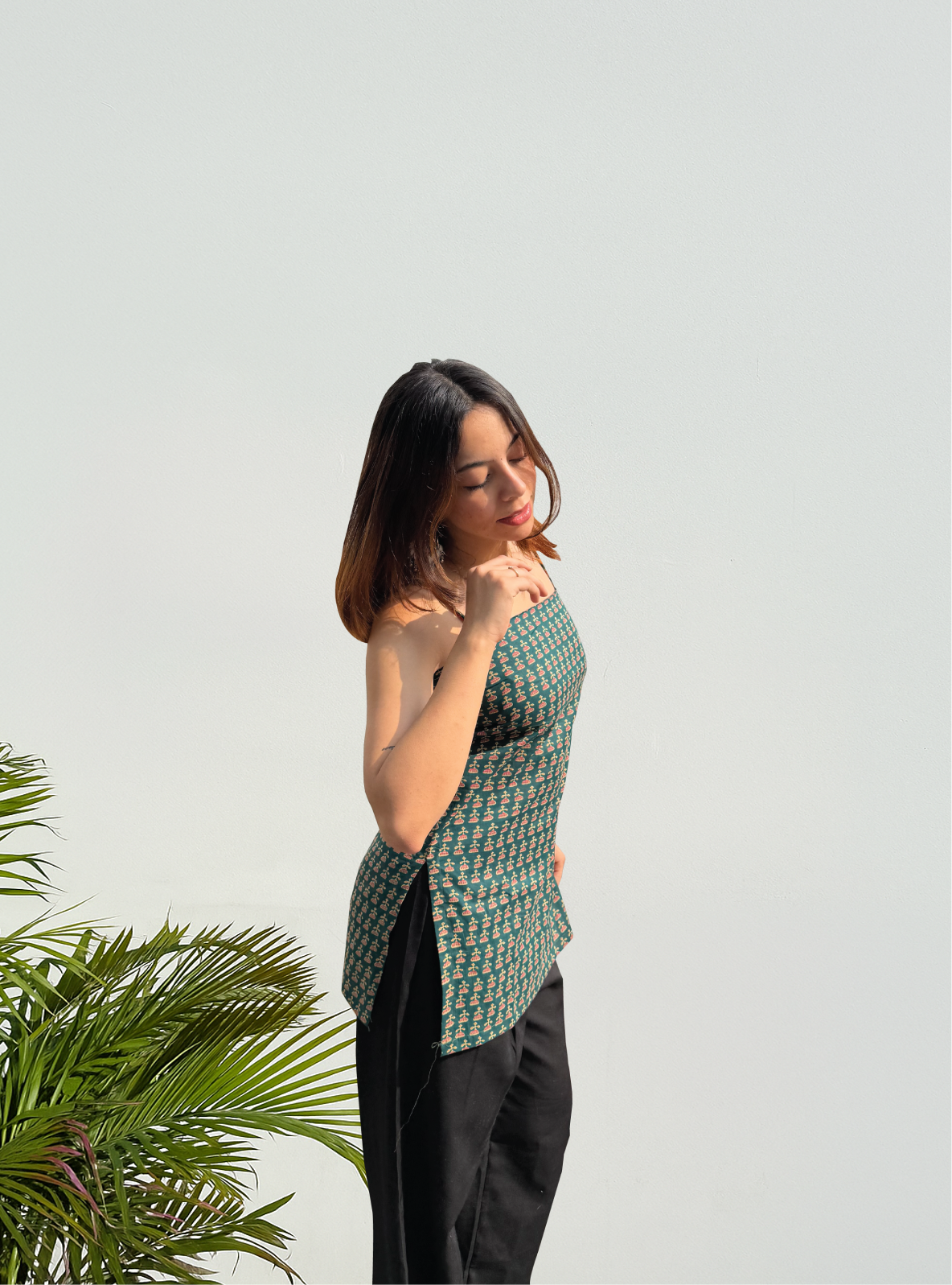 Hari Gulnaar Short Kurti by Evara