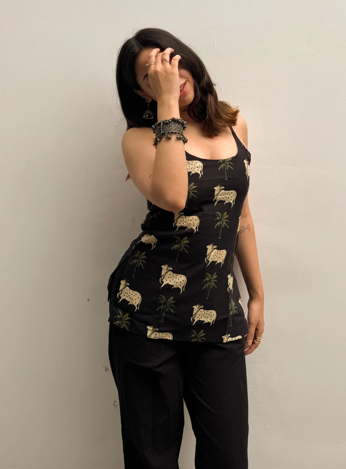 Gauri Short Sleeveless Kurti