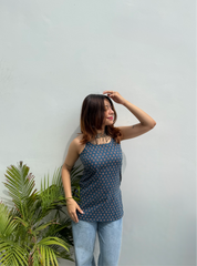 Juhu Jalwa Short Kurti by Evara