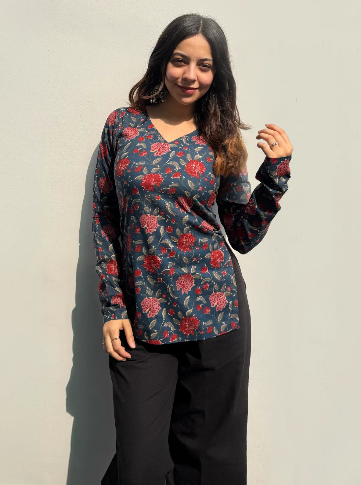 Aadhya Straight Sleeves Kurti