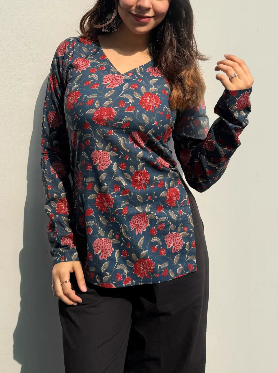 Aadhya Straight Sleeves Kurti