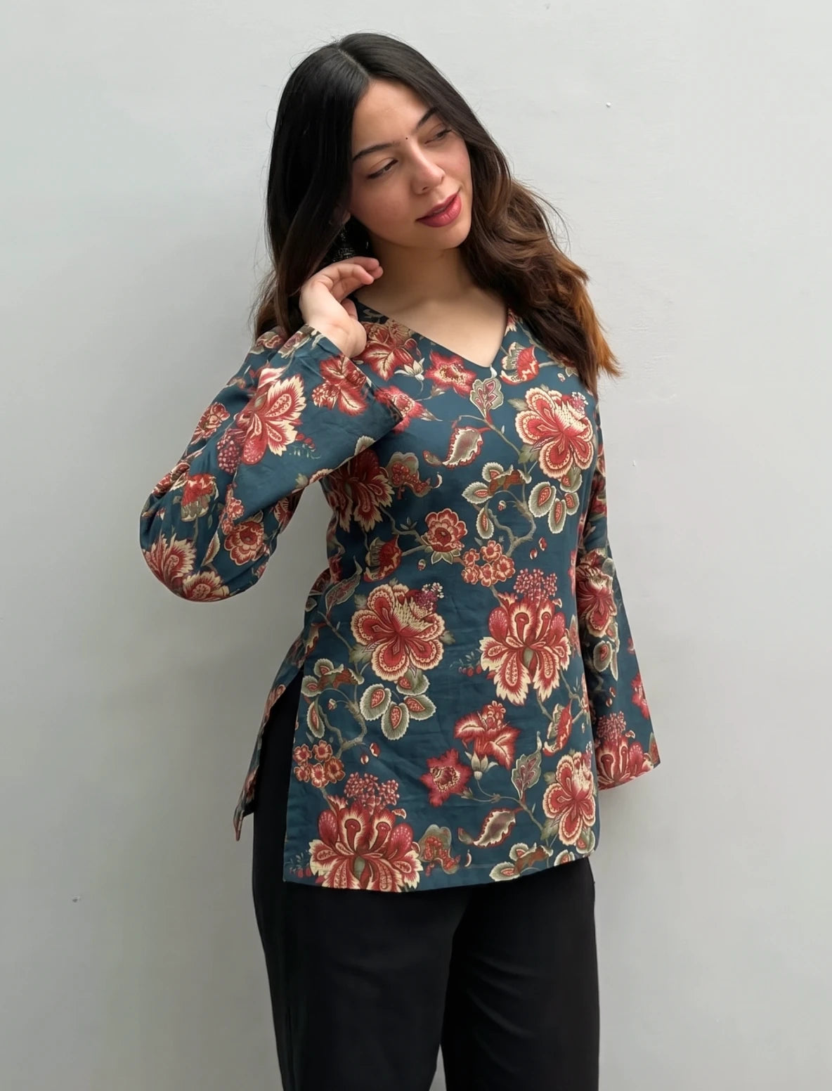 Yashvi Bell Sleeves Kurti