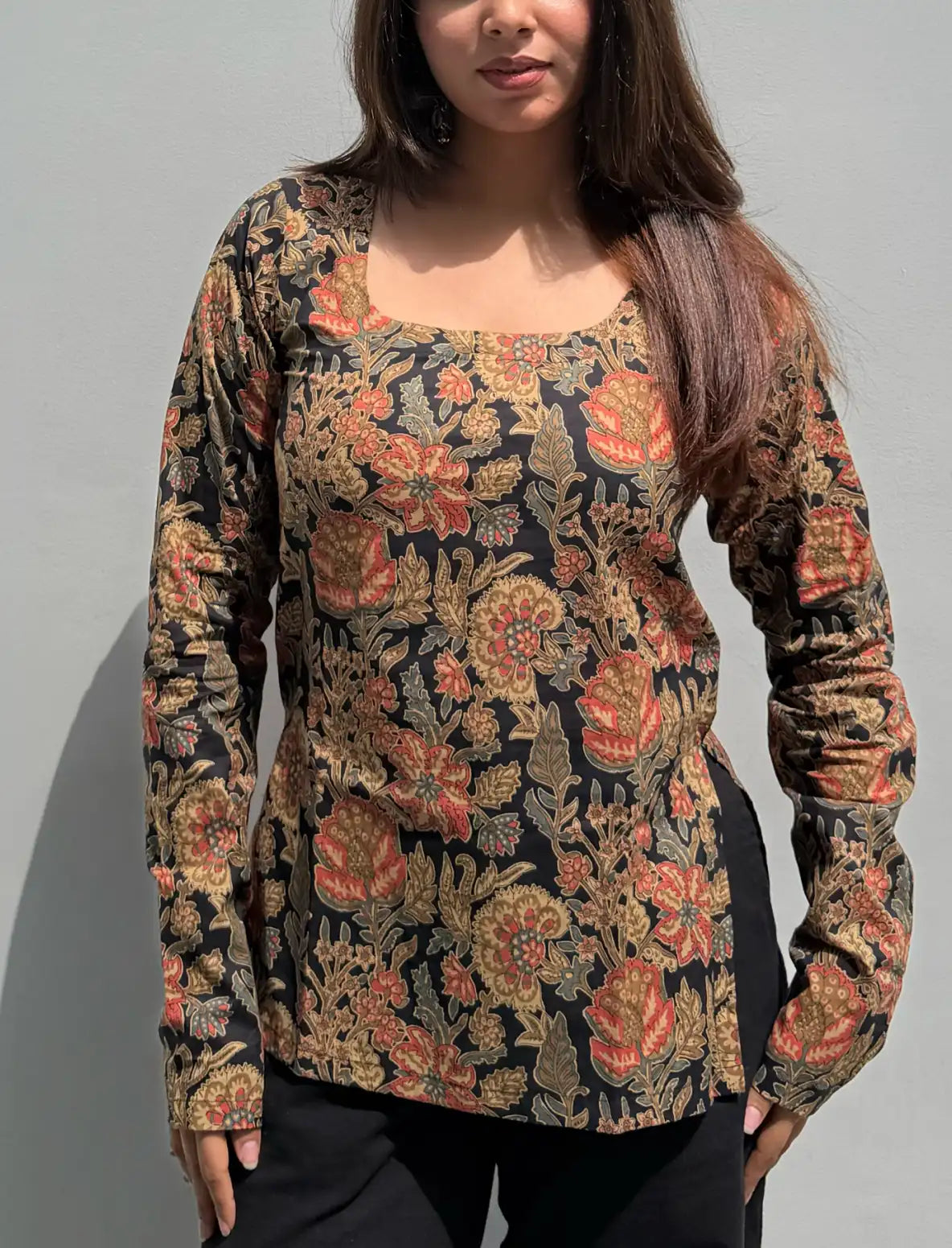 Faguni Boat Neck Kurti