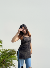 Raajsi Short Kurti by Evara