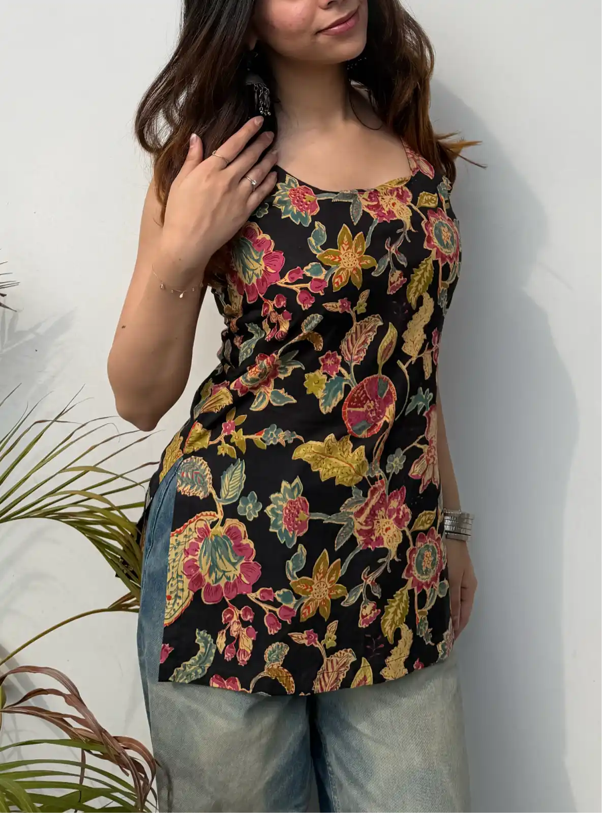 Ratiya Short Sleeveless Kurti