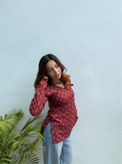 Banno Begum Straight Sleeves Kurti by Evara