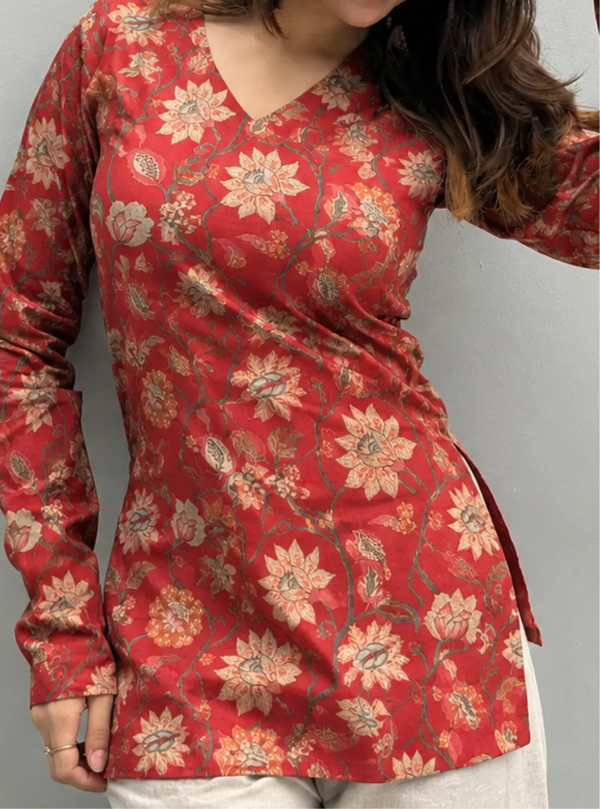 Raavi Straight Sleeves Kurti