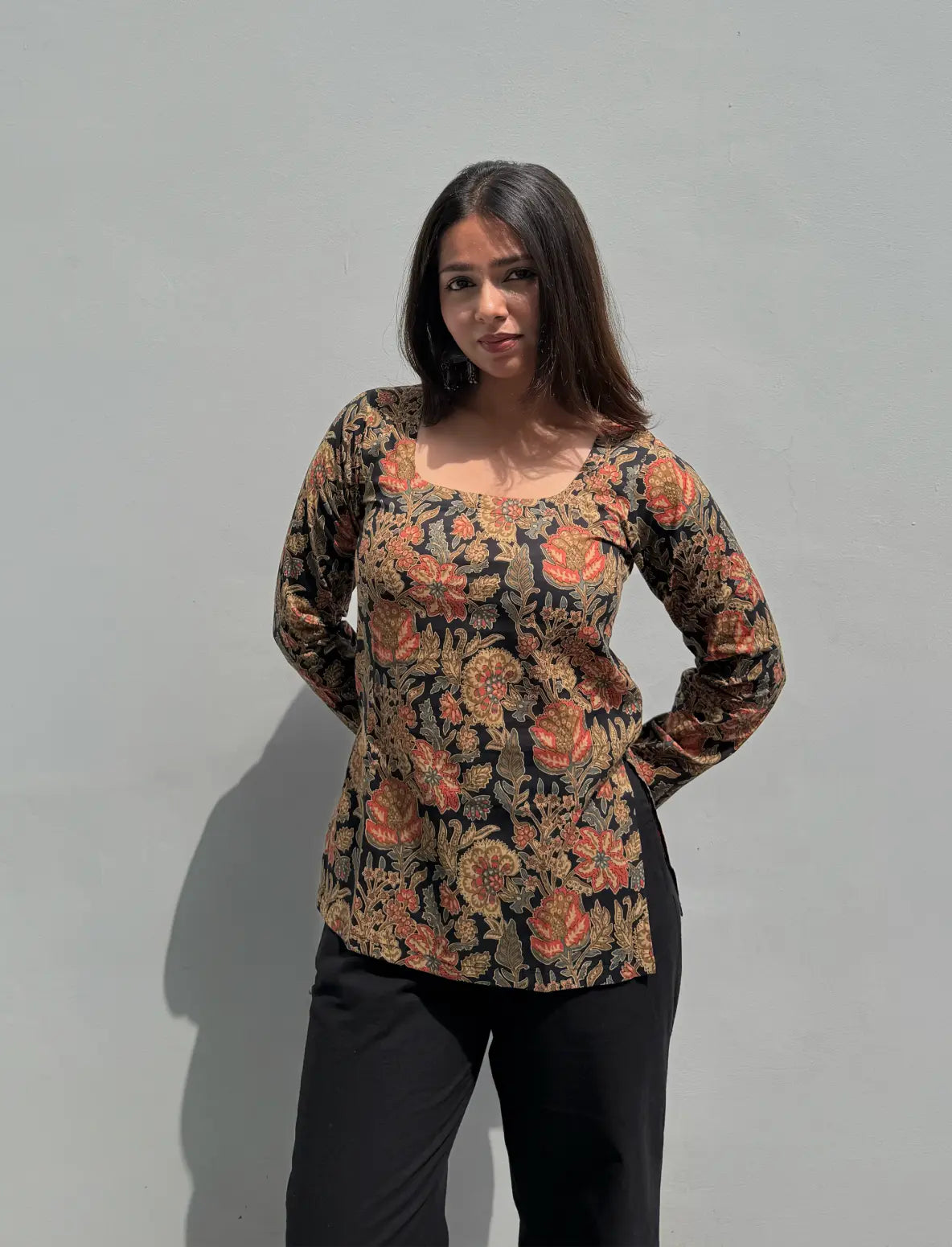 Faguni Boat Neck Kurti