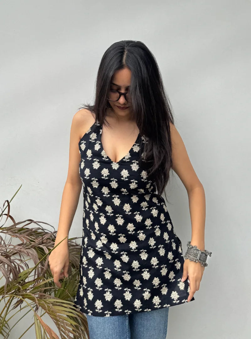 Naina Halter Neck Kurti