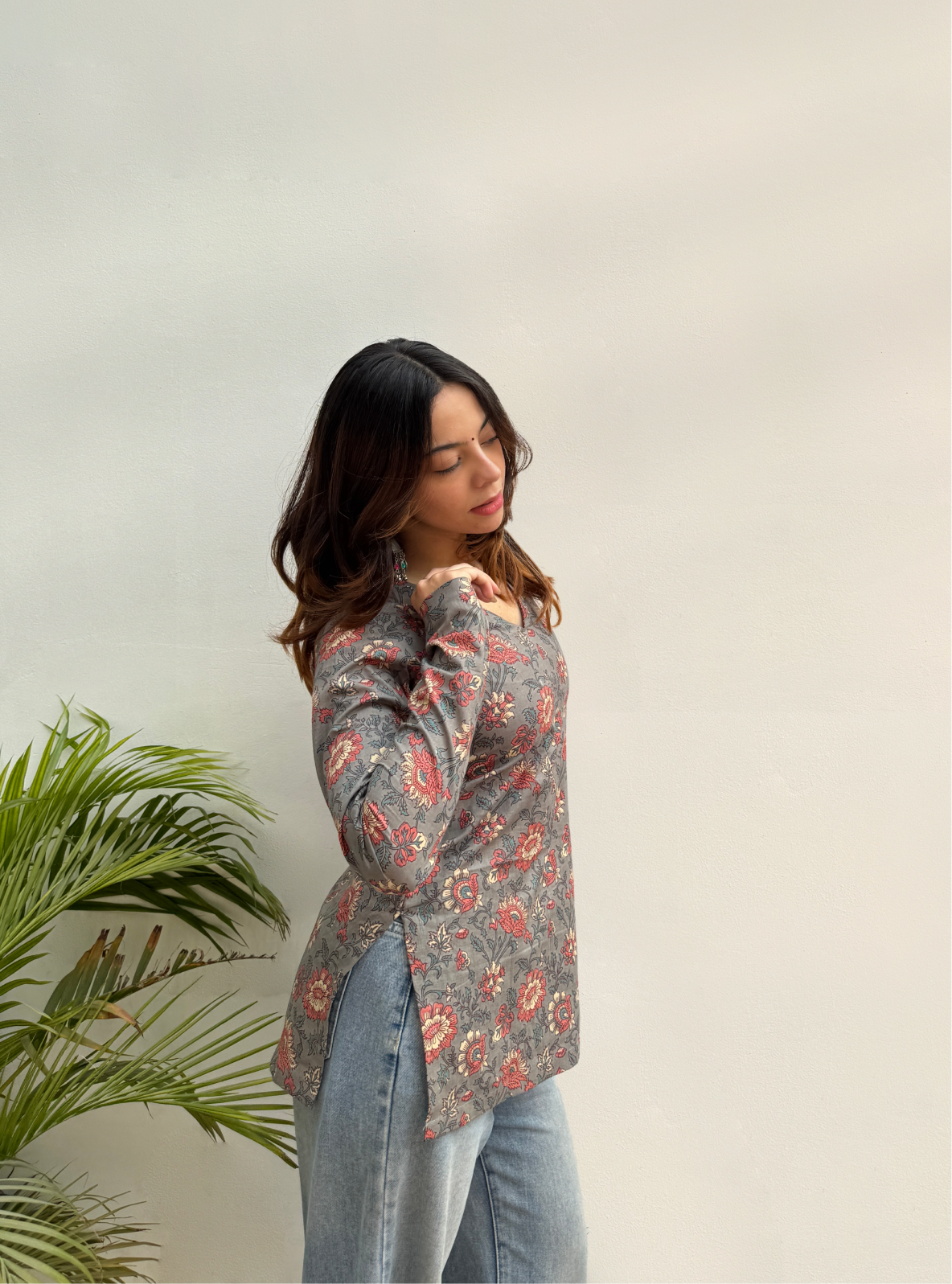 Tarana Straight Sleeves Kurti by Evara