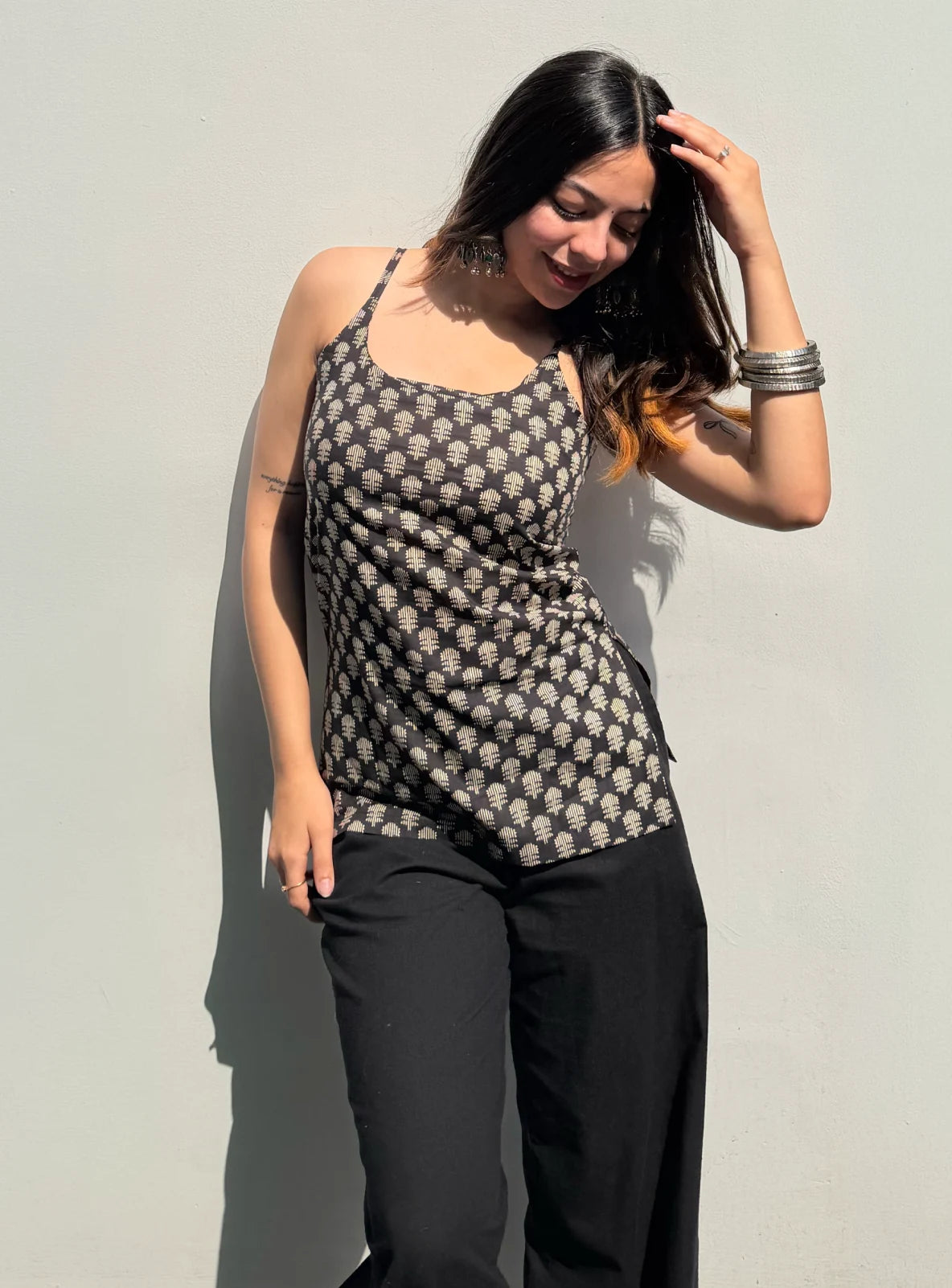 Raag Short Sleeveless Kurti