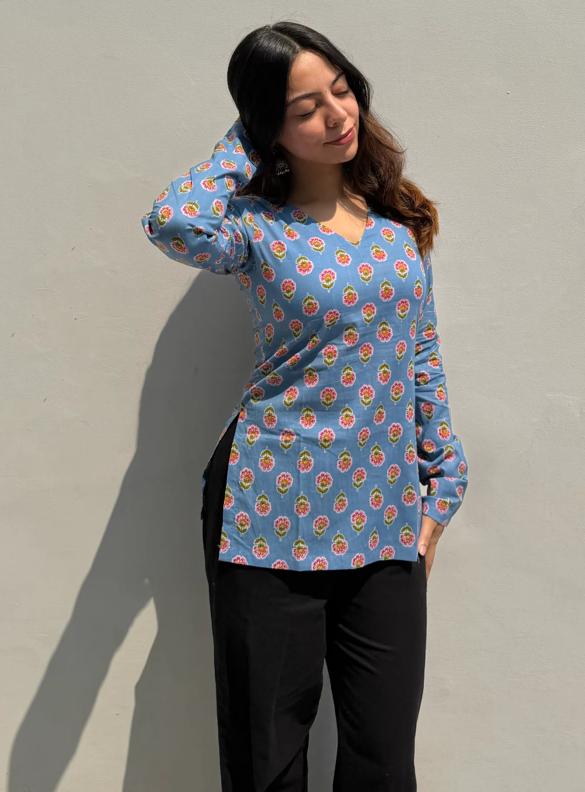 Savera Straight Sleeves Kurti