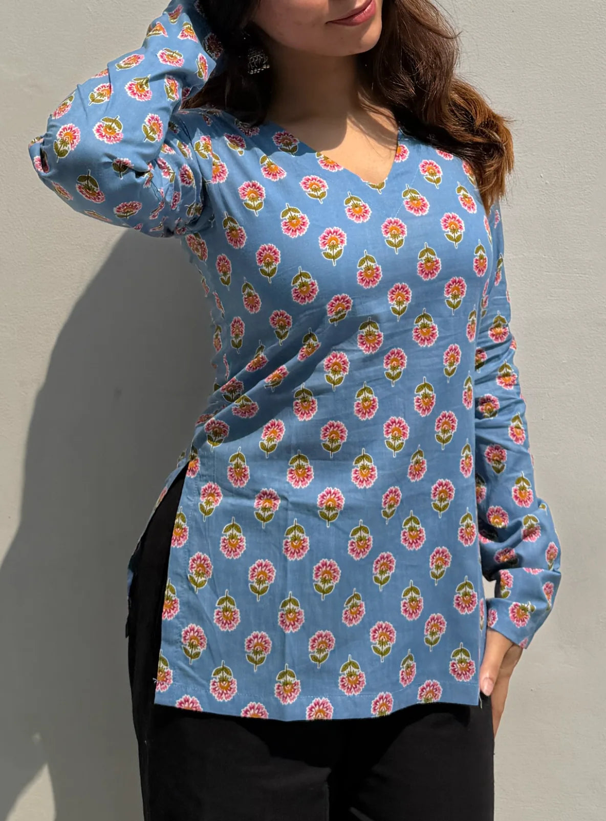 Savera Straight Sleeves Kurti