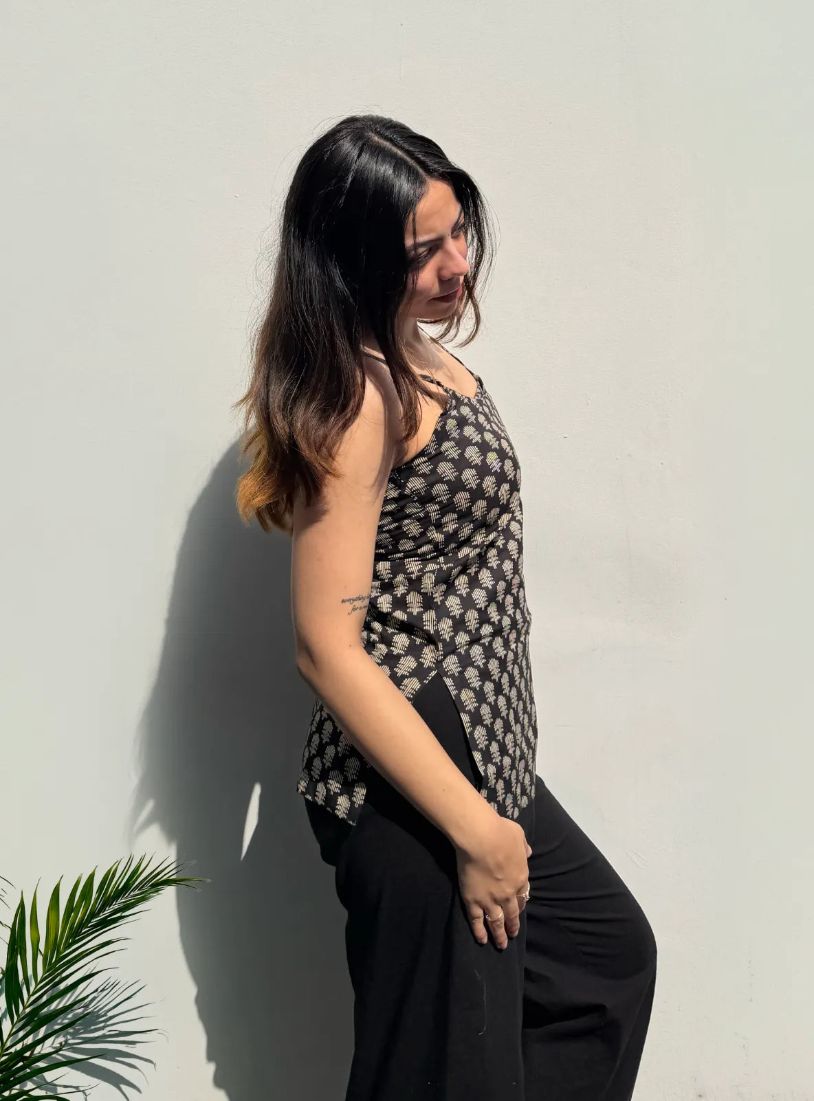 Raag Short Sleeveless Kurti