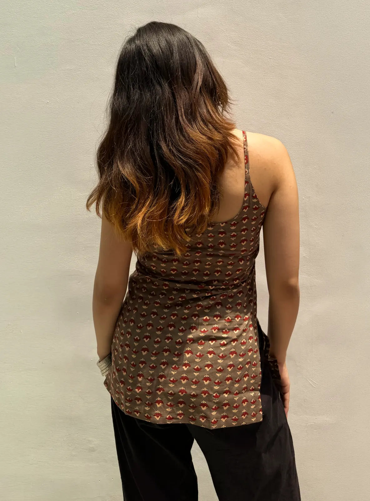 Imli Short Sleeveless Kurti
