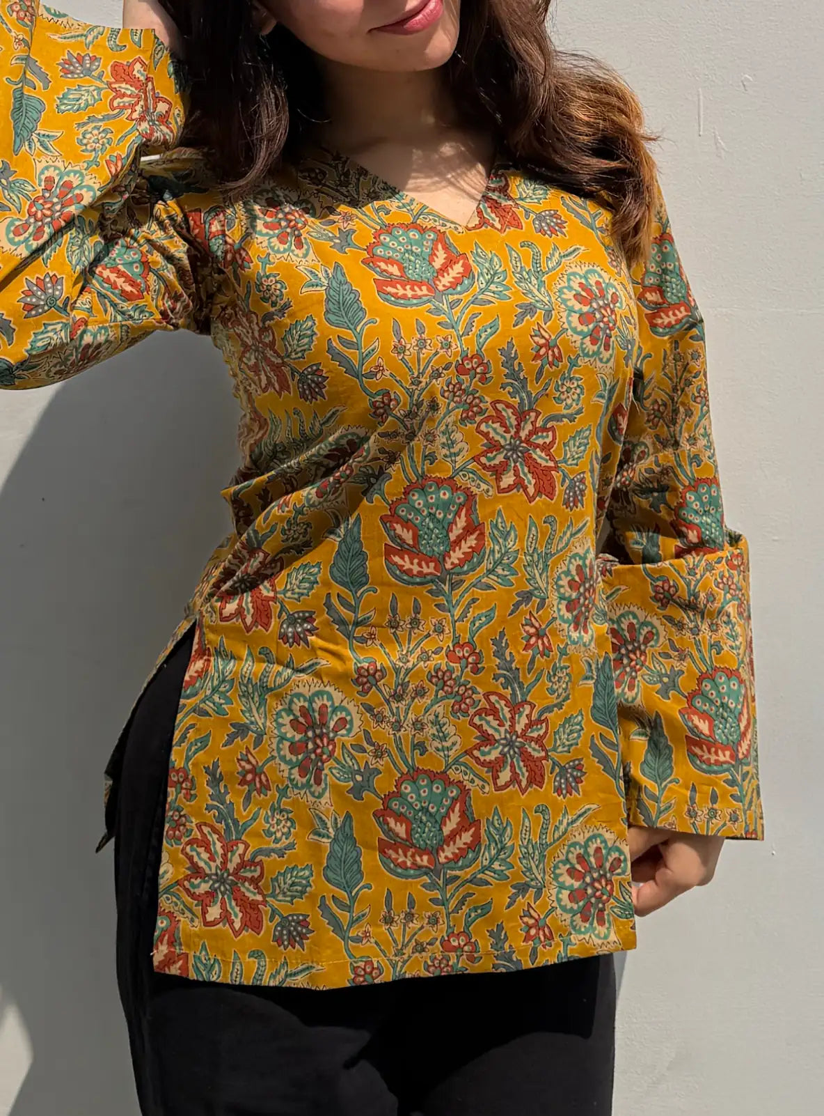 Rangat Bell Sleeves Kurti