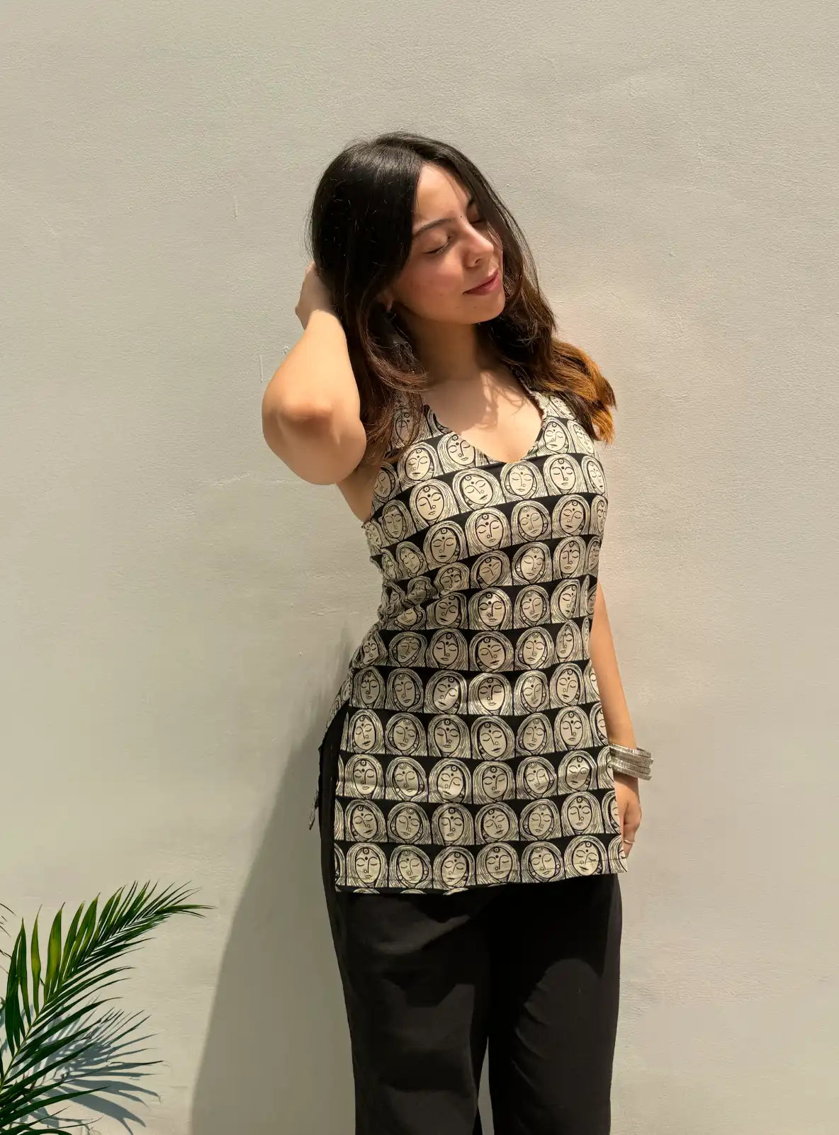 Shor Sharaba Halter Neck Kurti