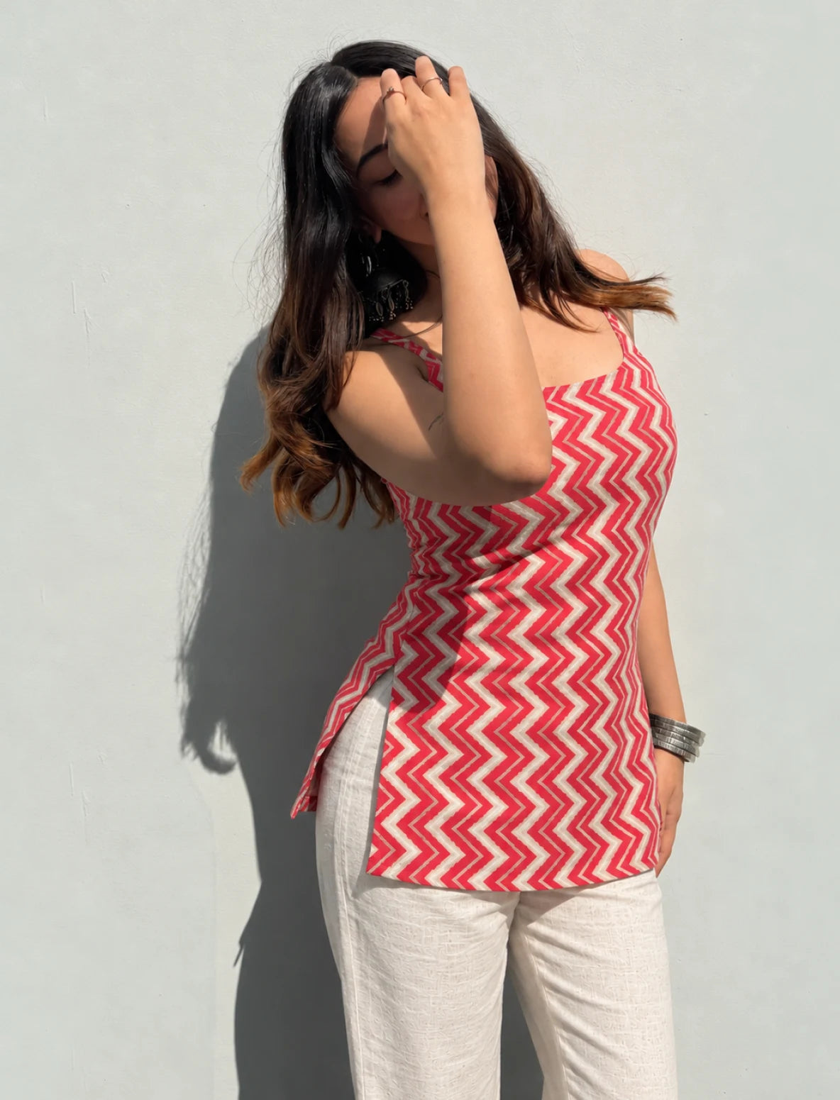Noorvi Short Sleeveless Kurti