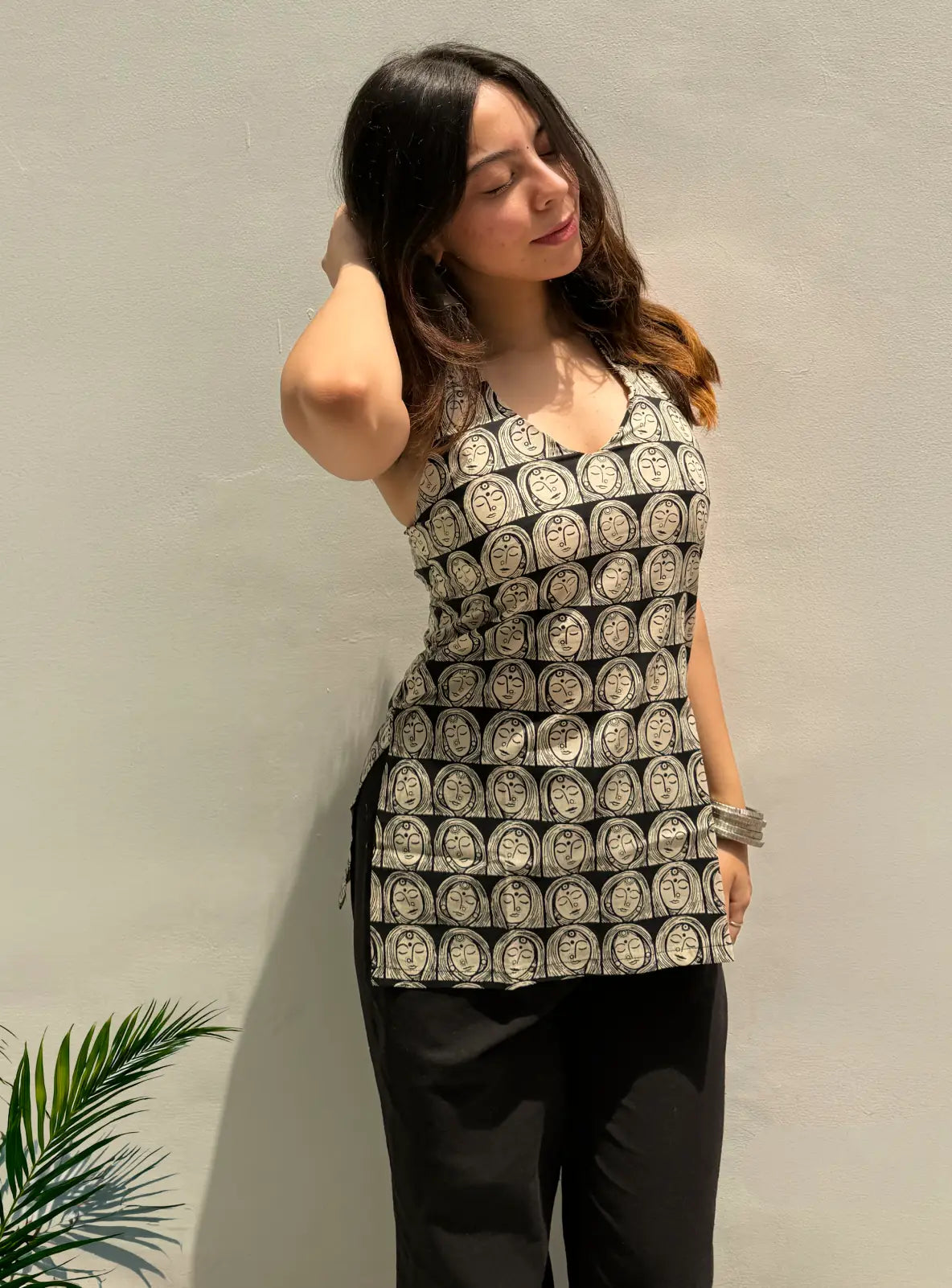 Shor Sharaba Halter Neck Kurti