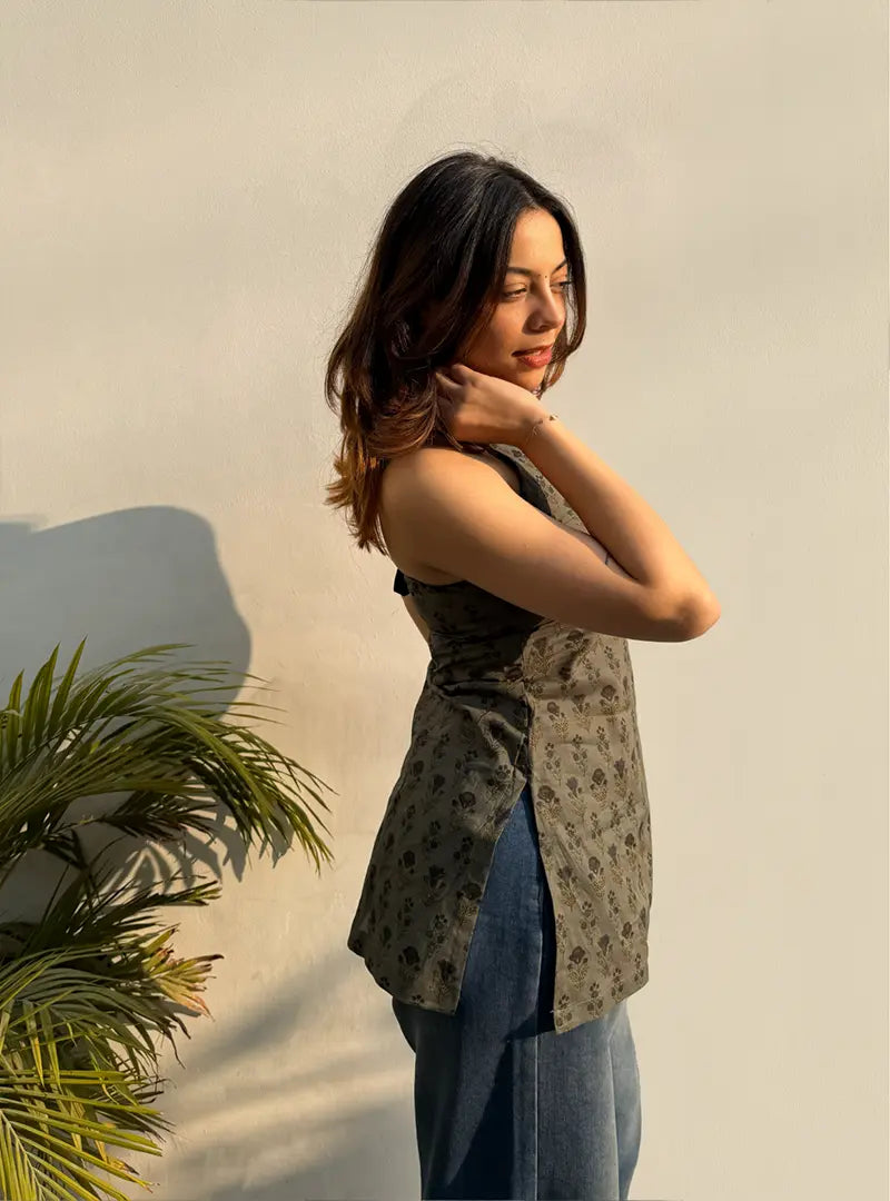 Aarohi Halter Neck Kurti by Evara