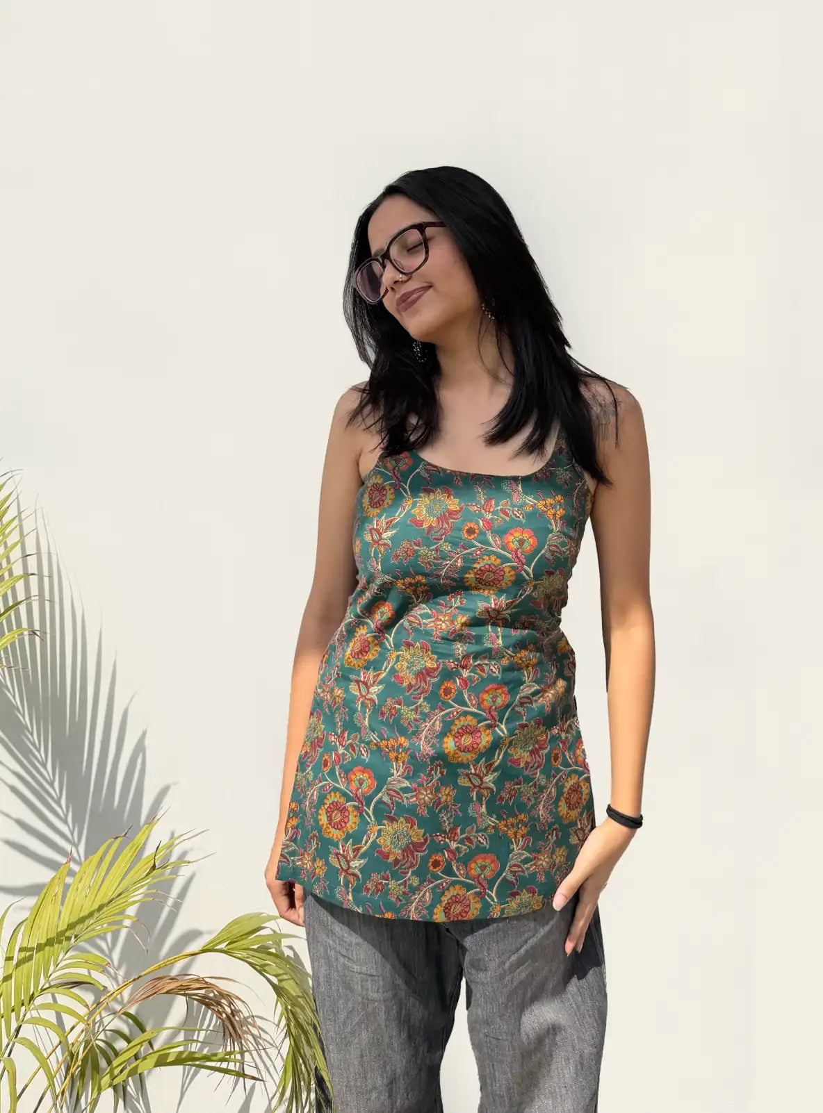 Zainab Short Sleeveless Kurti