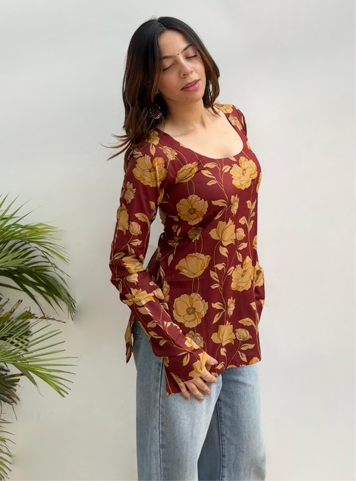 Noorangi Straight Sleeves Kurti by Evara