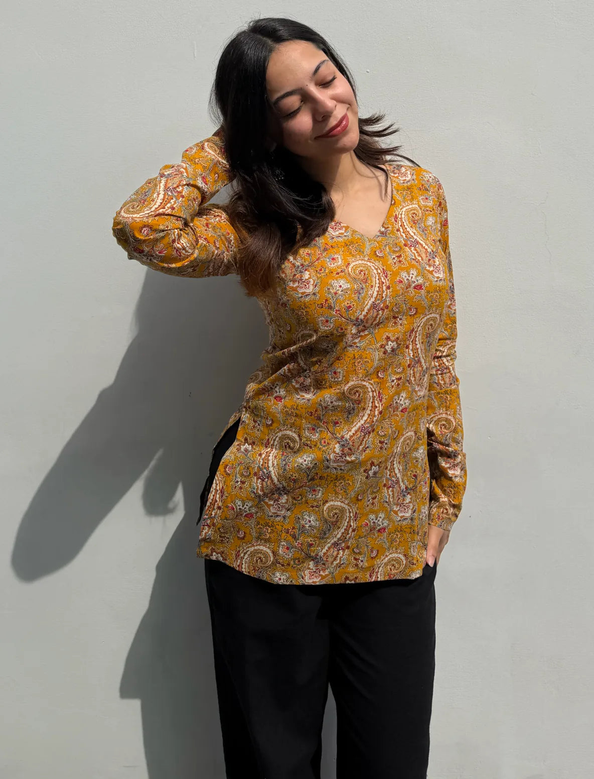Avika Straight Sleeves Kurti