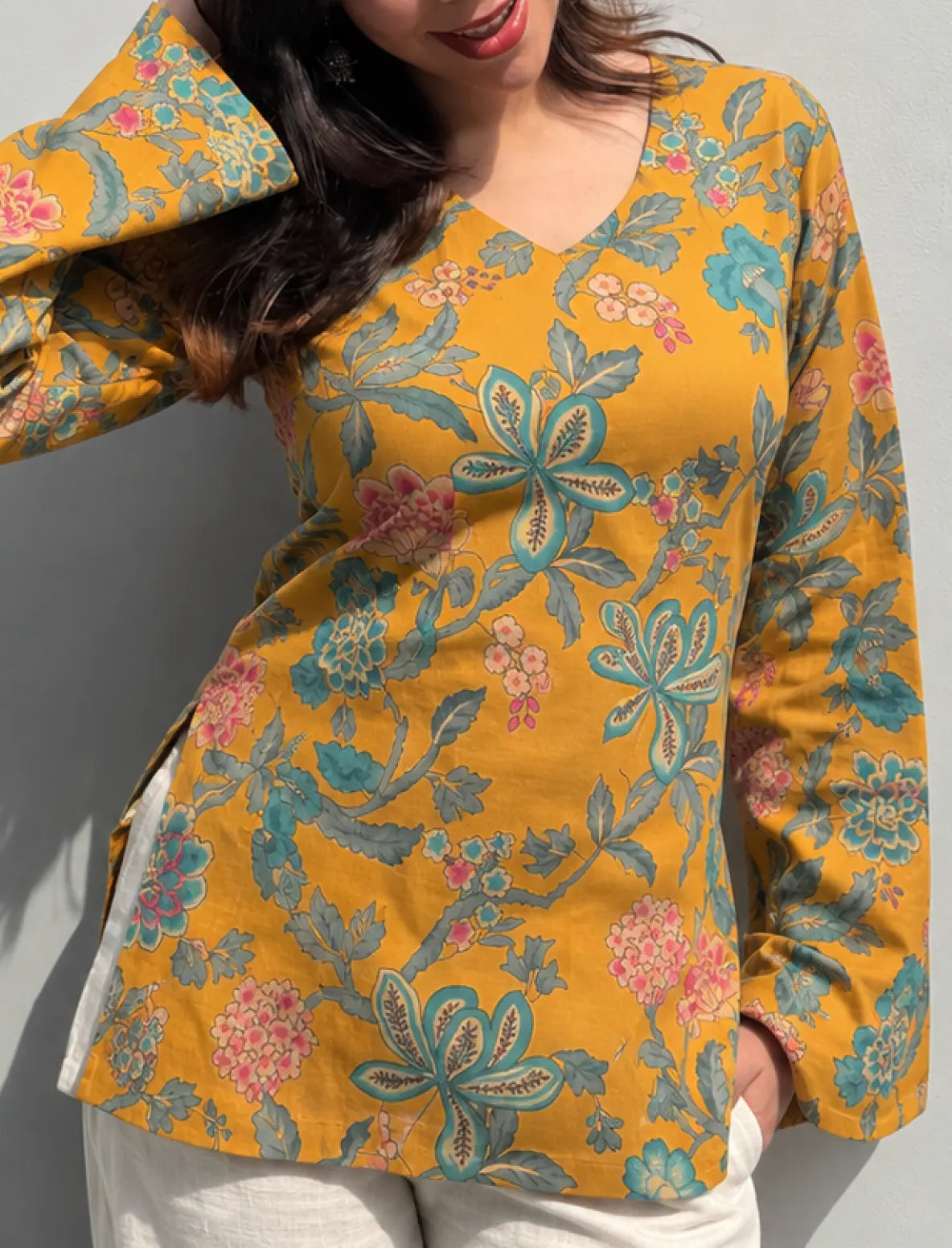 Vrishti Bell Sleeves Kurti