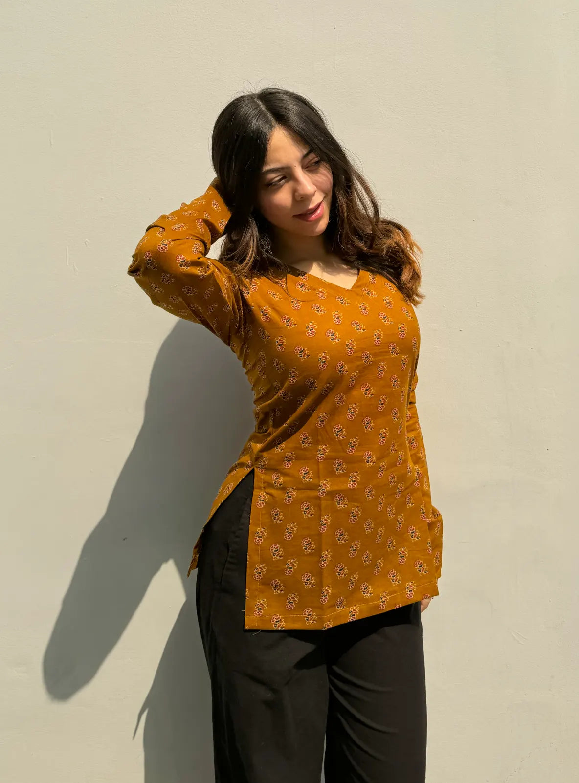 Nisaar Straight Sleeves Kurti